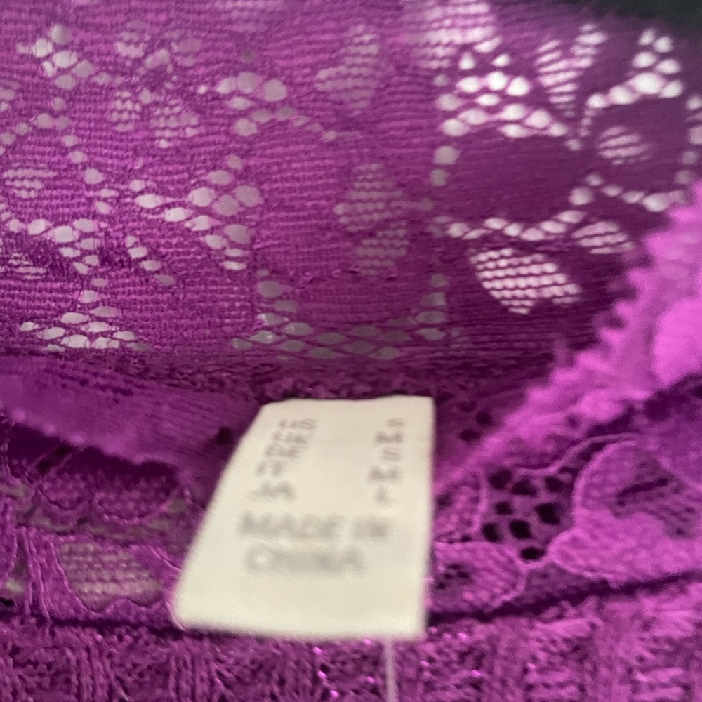 LOGO by Lori Goldstein Purple Lace Trim Oversized Shirt says Xs but will fit M - Picture 5 of 5